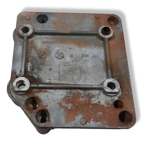 Suporte Compressor Ar Peugeot 206 207 1999/06 — foto 1 de 4