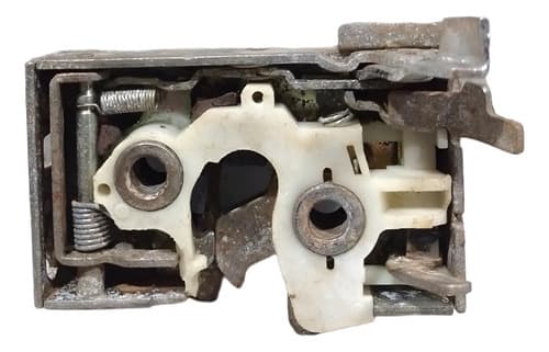 Fechadura Direita Vw Gol Quadrado 1983/1995 — foto 1 de 5