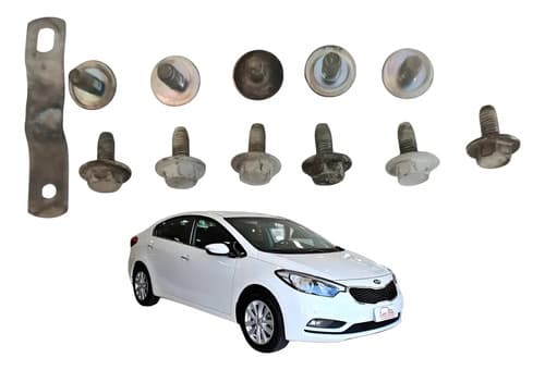 Parafusos Para-lama Kia Cerato 2014 — foto 1 de 6