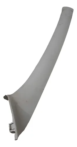 Moldura Esquerda Coluna Parabrisa Renault Duster 2011/2019 — foto 1 de 7