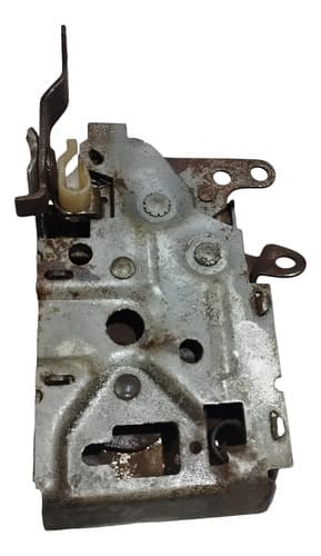 Fechadura Porta Dianteira  Direita Corcel 1986 Usado — foto 1 de 6