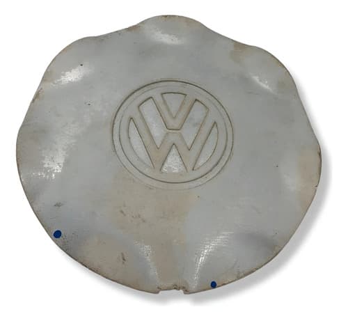 Calota Central Roda Volkswagen Gol Saveiro Original Prata — foto 1 de 4