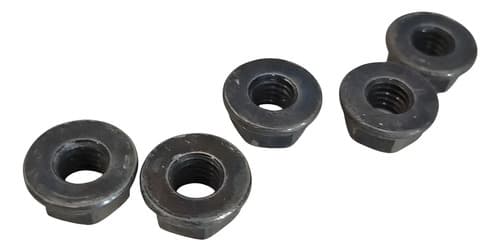 Porca Parafusos Para-choque Nissan March 1.6 2015/2016 — foto 1 de 6