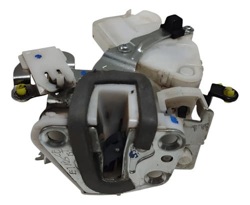 Fechadura Porta Traseira Esquerda Toyota Etios 2015 — foto 1 de 6