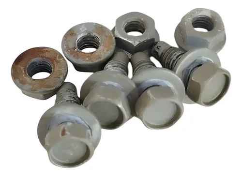 Parafusos Capô Nissan March 1.6 2015/2016 — foto 1 de 6